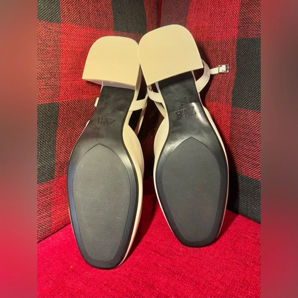 Zara size 40 faux patent sling back block heels - Picture 3 of 4